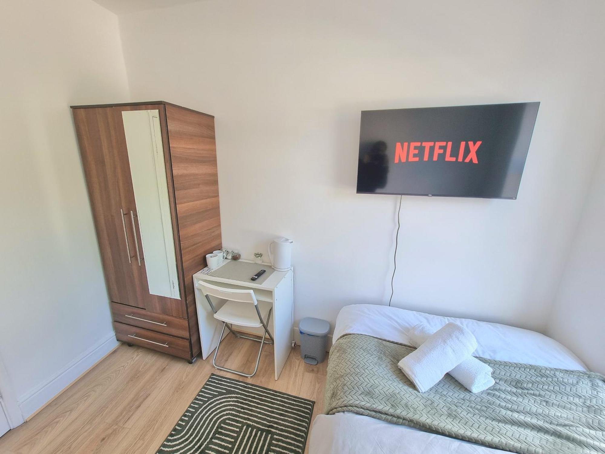 Easy Rooms, London Luton Airport -24 Hour Check-In Zewnętrze zdjęcie